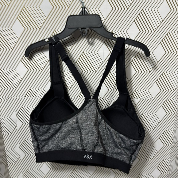 VSX sport bra 32DD Victoria secret’s high impact knock out front zip closure - Picture 3 of 10